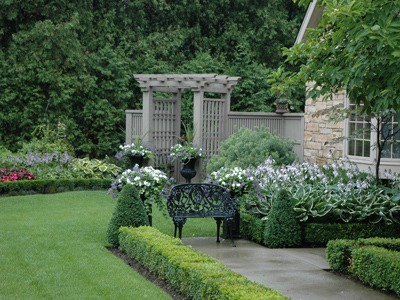 Garden Tour: Balanced landscape design