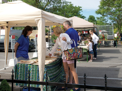 Centro Garden hosts Sunday market